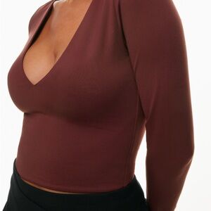 Aritzia Babaton Deep Brown V-Neck Crop Top